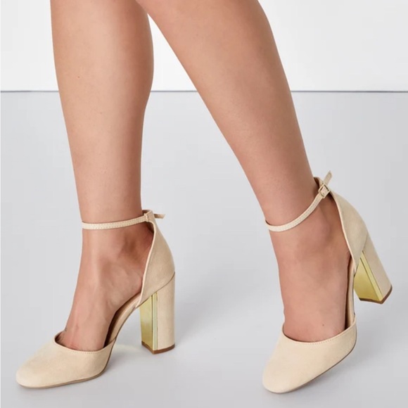 New in box! Lulus Laura Light Nude Suede Ankle Strap Heels size 5.5 with gold - Picture 3 of 11